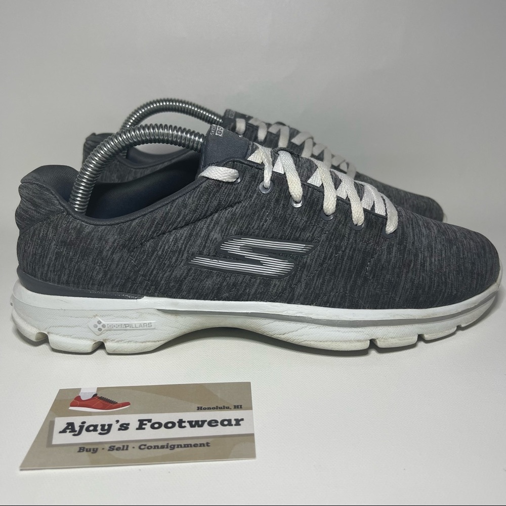 Skechers Women’s Gowalk 3 Walking Shoes Gray Heathered Lace Up Low Top Size: 9